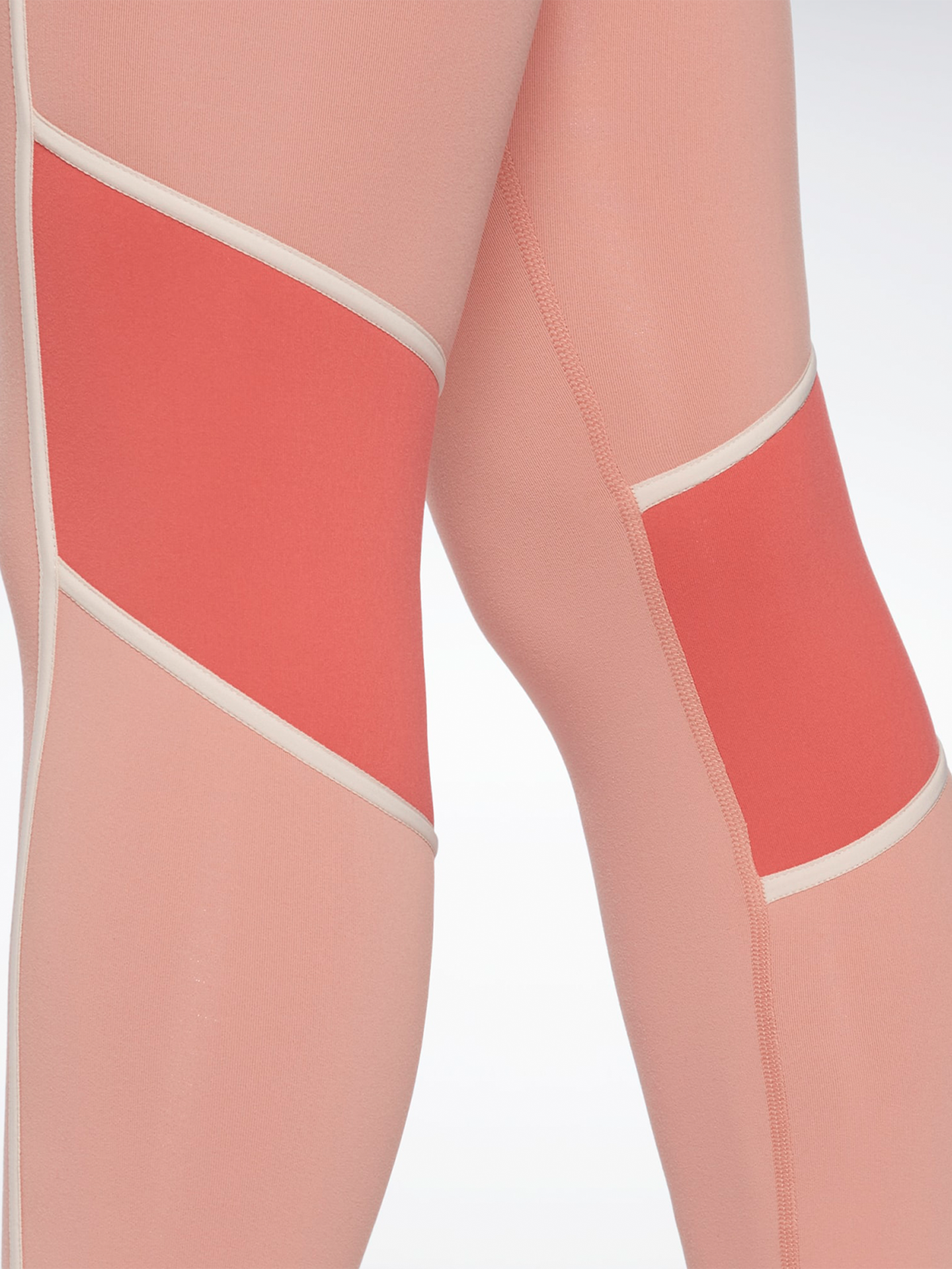 Reebok TS Lux High Rise Tight Colorblocked 8 Reebok TS Lux High Rise Tight Colorblocked - Bilde 6